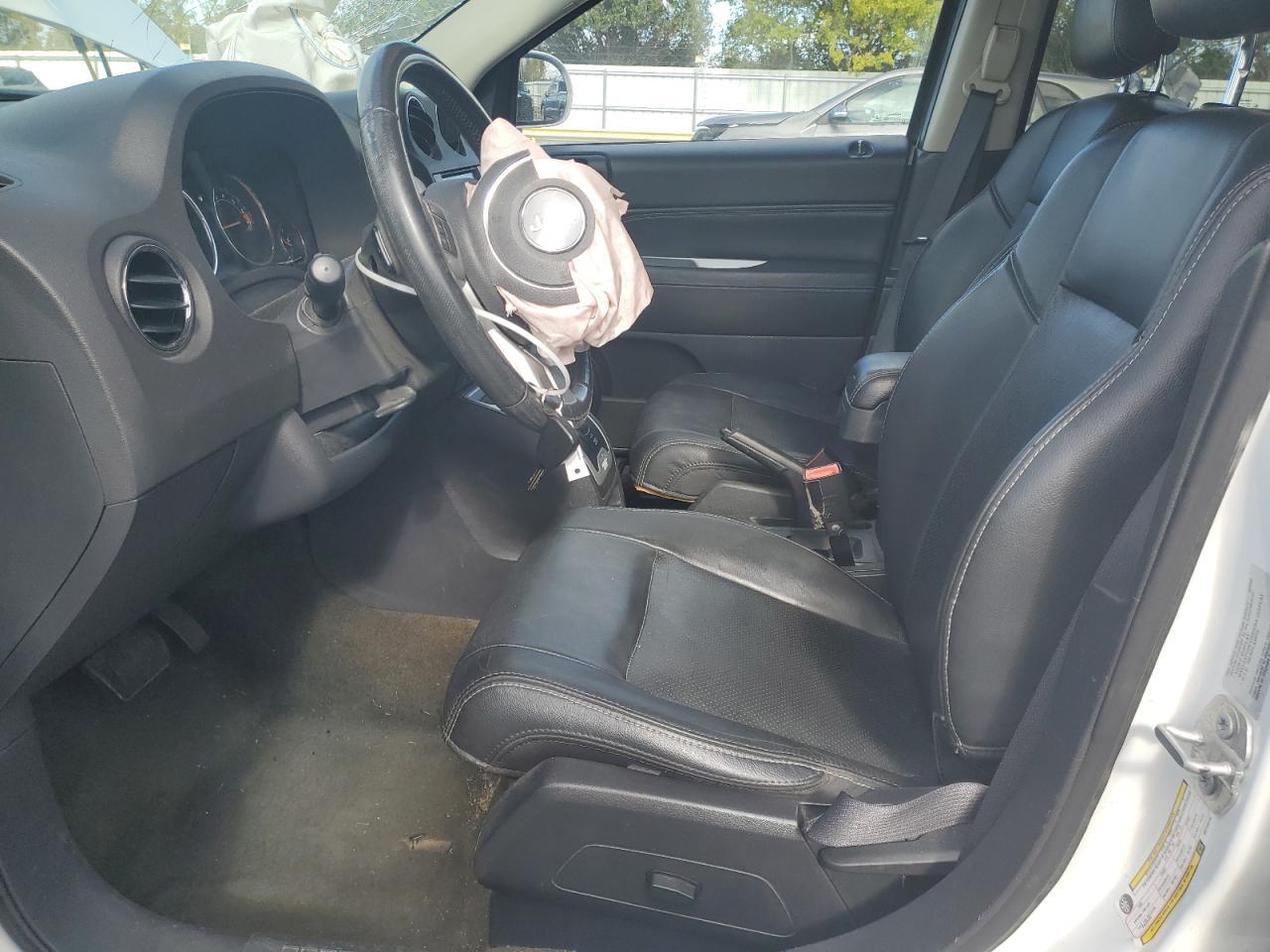 2016 Jeep Compass Latitude - Image 7