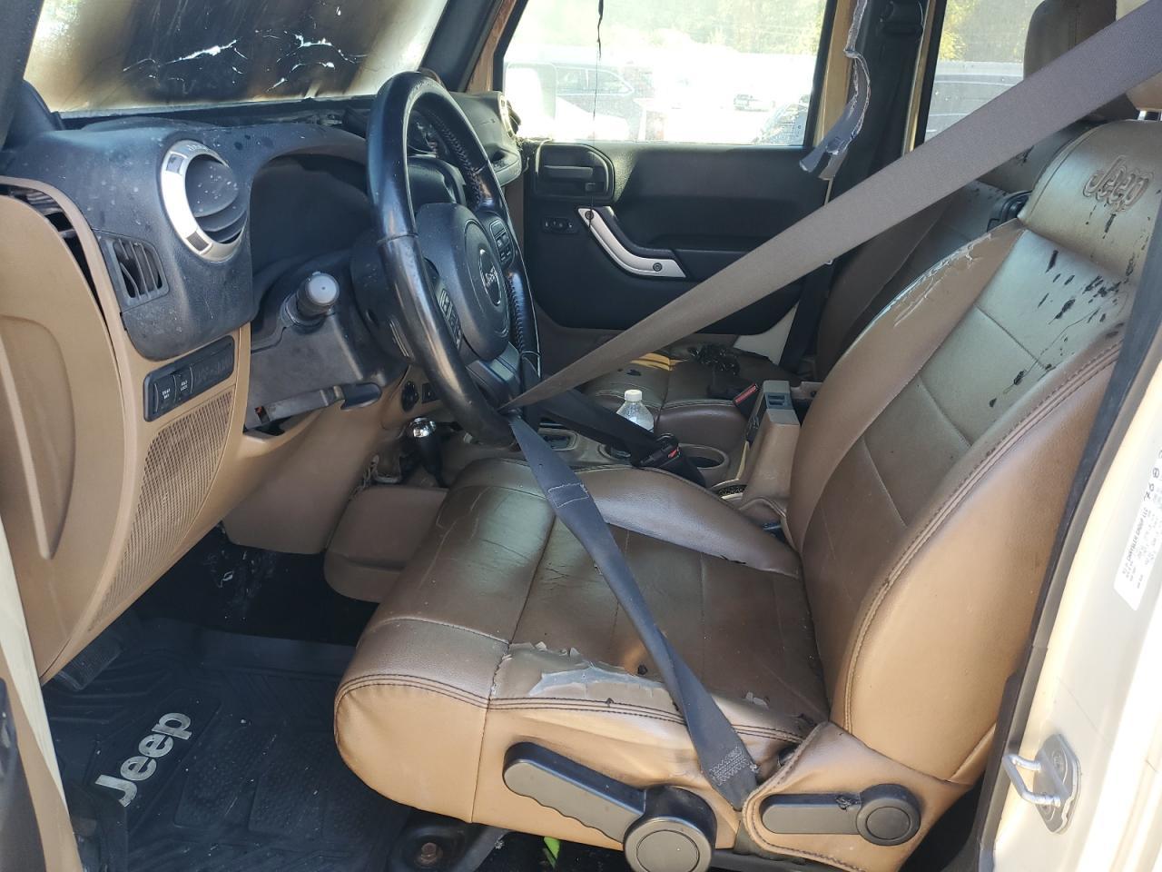 2011 Jeep Wrangler Unlimited Rubicon - Image 7
