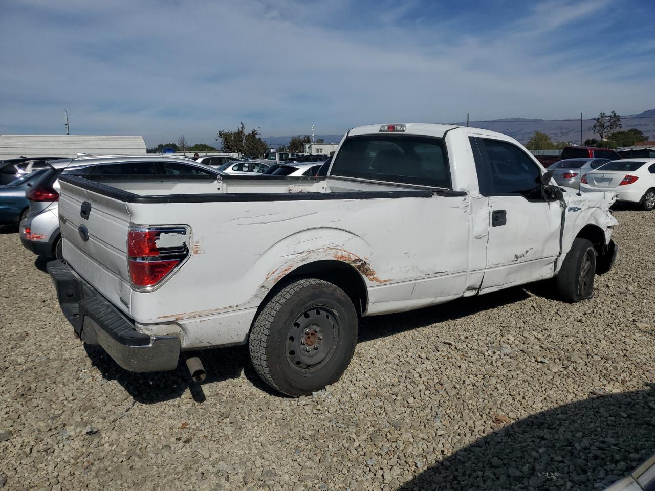 2013 Ford F150 - Фото 3