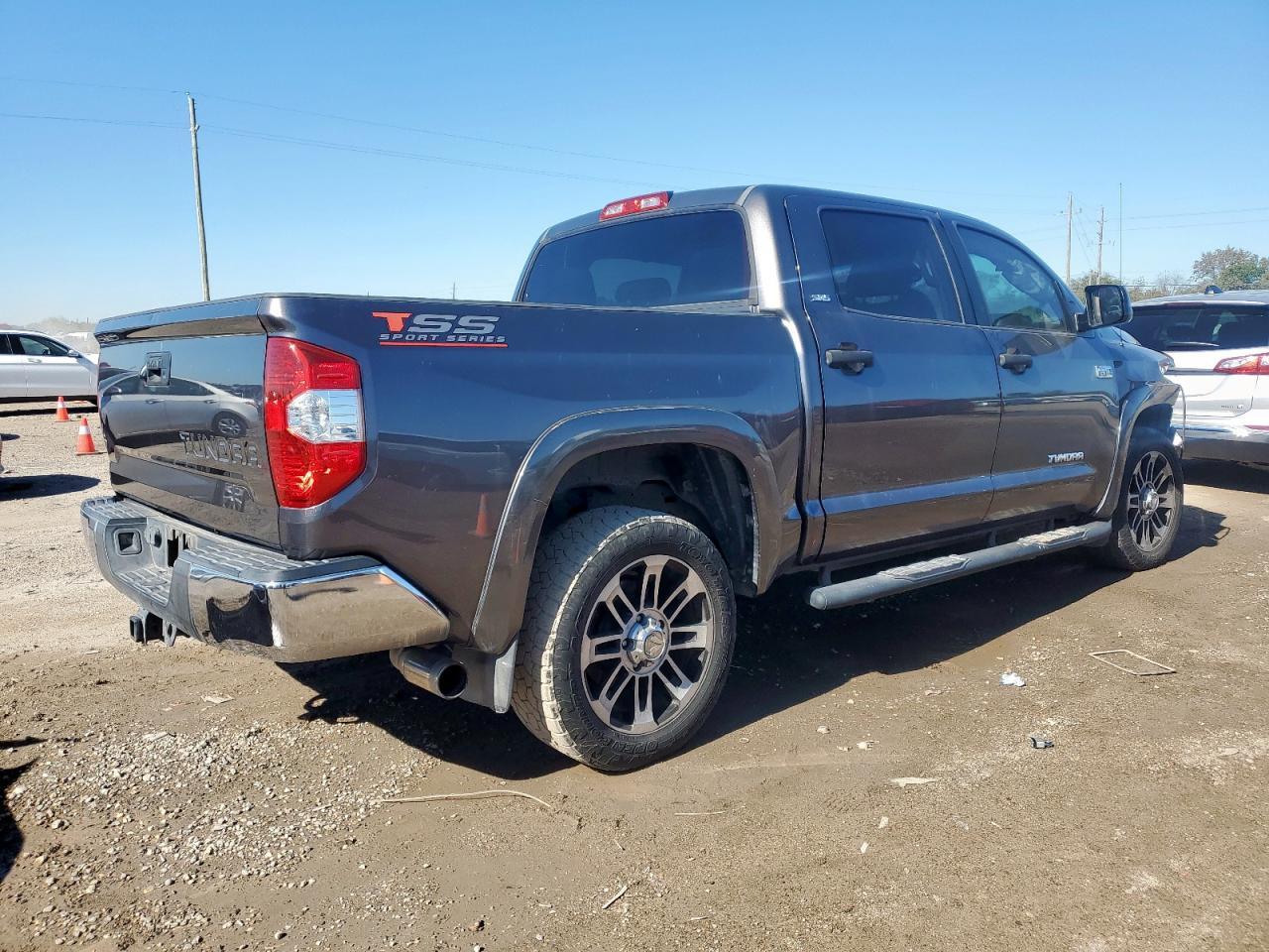 2015 Toyota Tundra Crewmax Sr5 - Фото 3