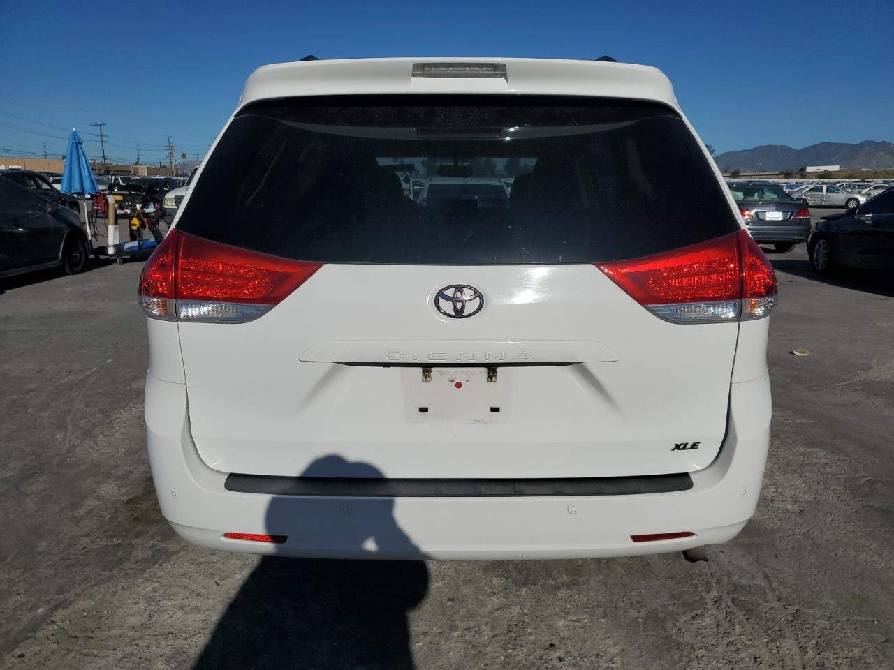 2014 Toyota Sienna Xle - Image 6