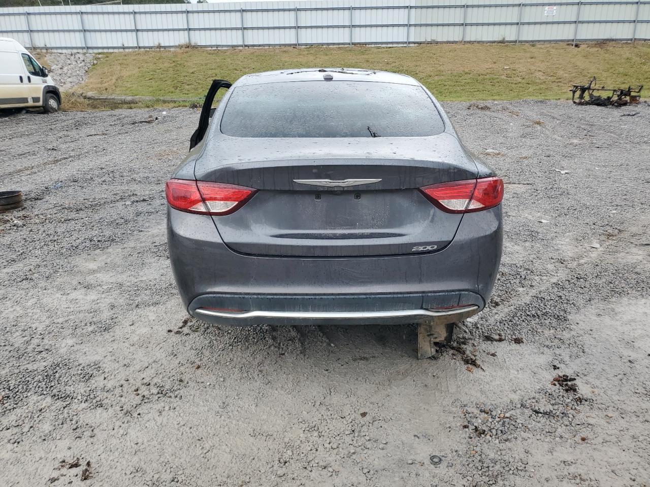 2015 Chrysler 200 Limited - Image 6