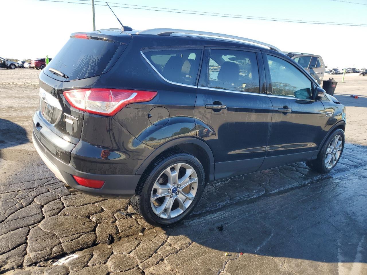 2015 Ford Escape Titanium - Фото 3