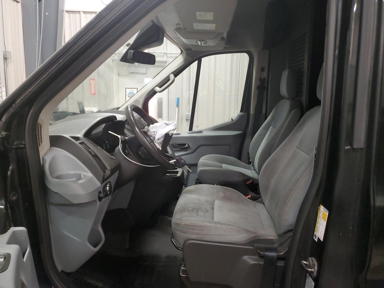 2015 Ford Transit Delivery Van - Фото 7