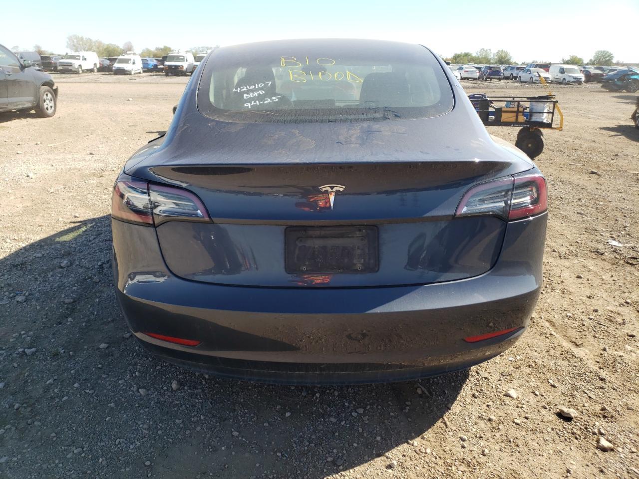 2023 Tesl Model 3 - Фото 6