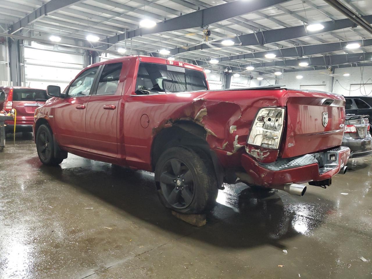 2010 Dodge Ram 1500 - Фото 2