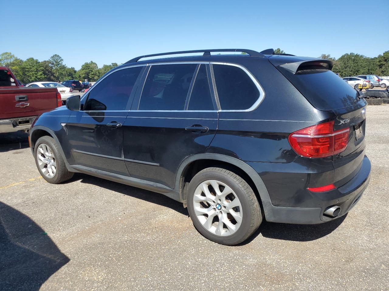 2013 BMW X5 xDrive35I - Image 2