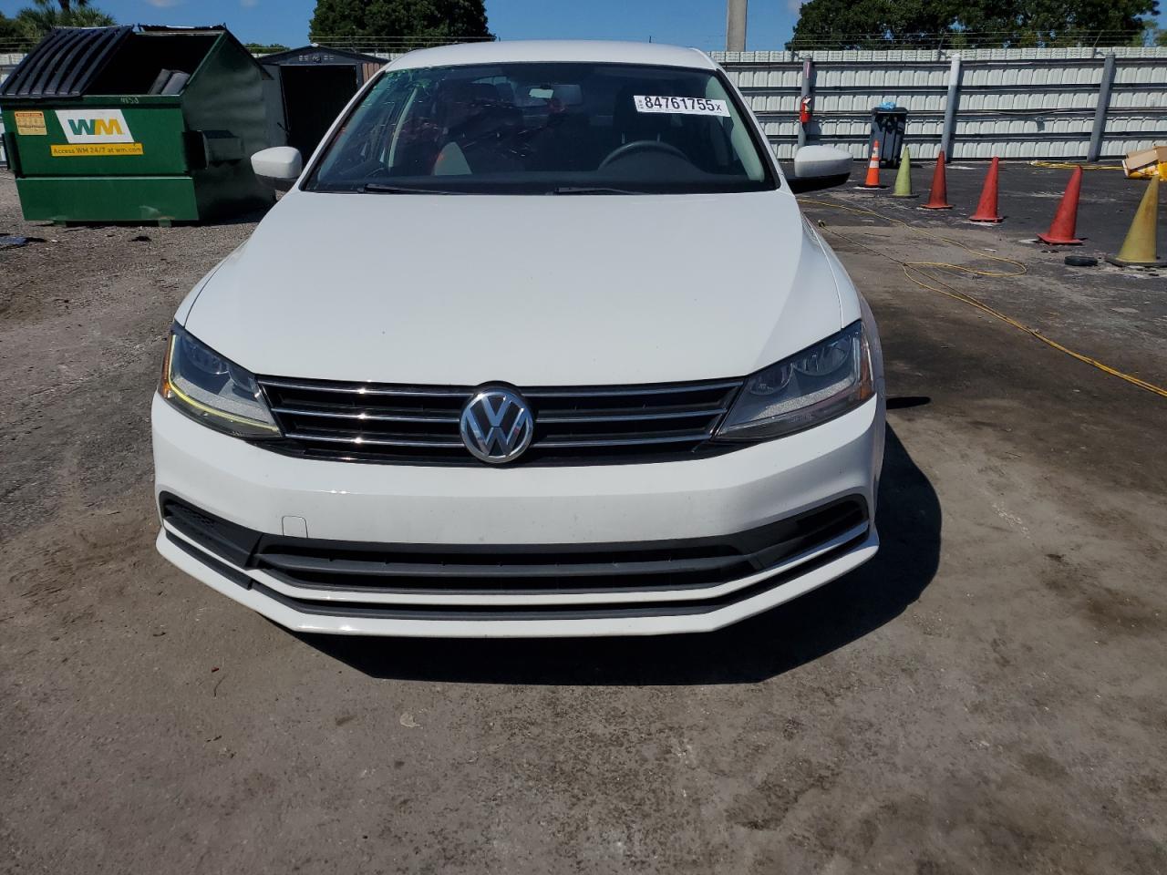 2017 Volkswagen Jetta S - Image 5