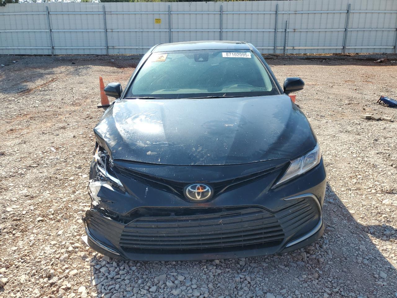 2024 Toyota Camry Le - Фото 5