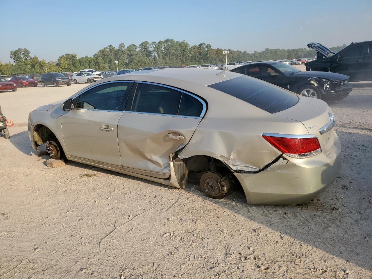 2010 Buick Lacrosse Cx - Фото 2