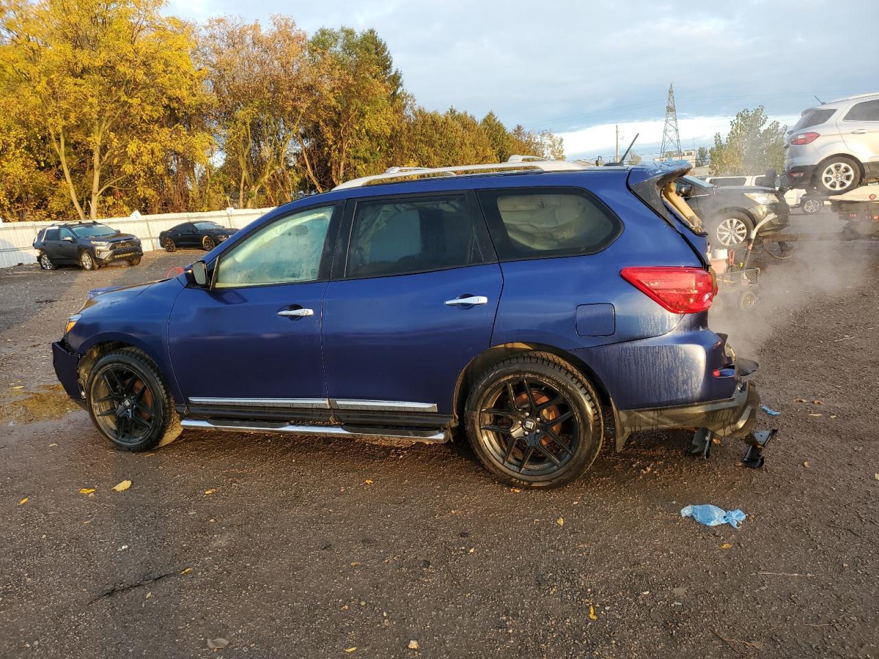 2017 Nissan Pathfinder S - Фото 2