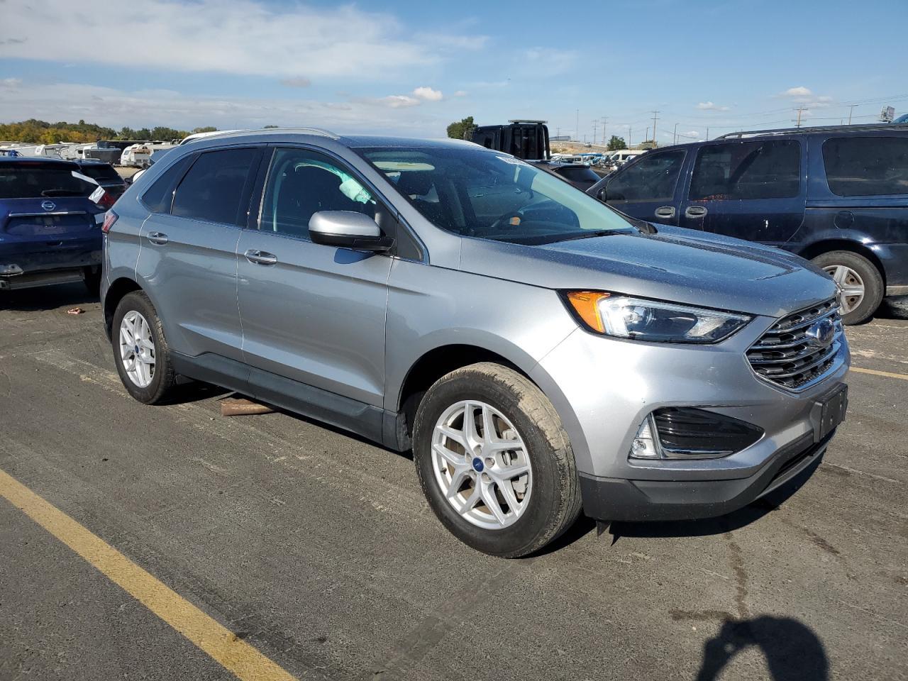 2022 Ford Edge Sel - Image 4