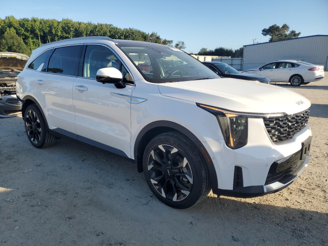 2025 Kia Sorento Sx - Image 4