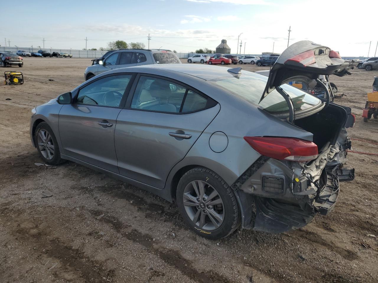 2018 Hyundai Elantra Sel - Image 2