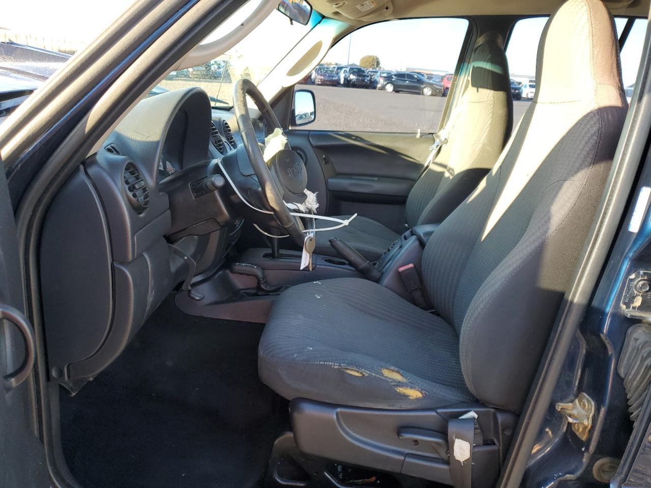 2004 Jeep Liberty Sport - Фото 7