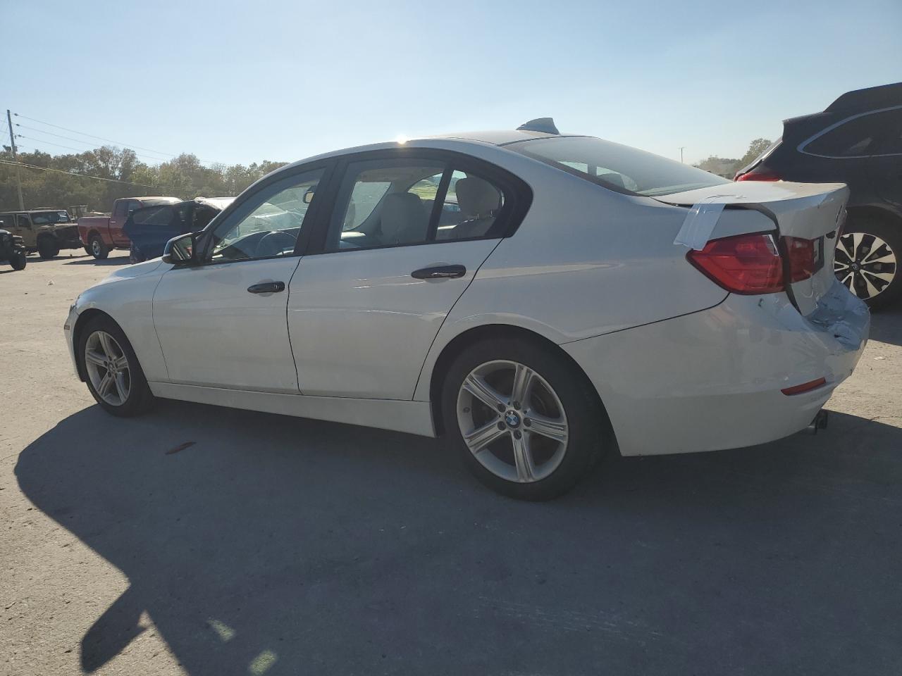 2013 BMW 328 I - Фото 2