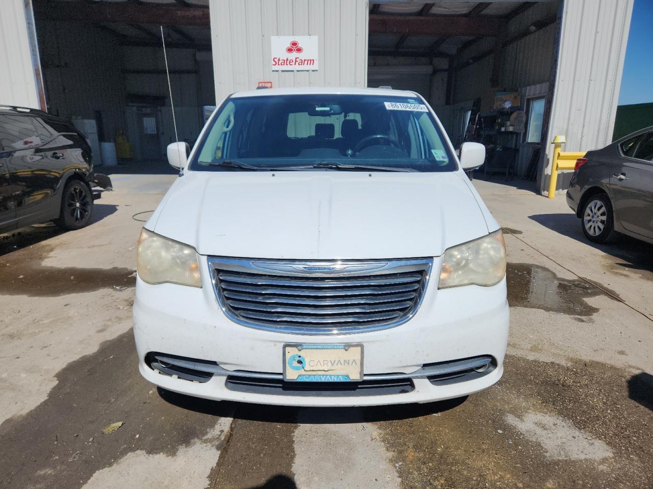 2014 Chrysler Town & Country Touring - Фото 5