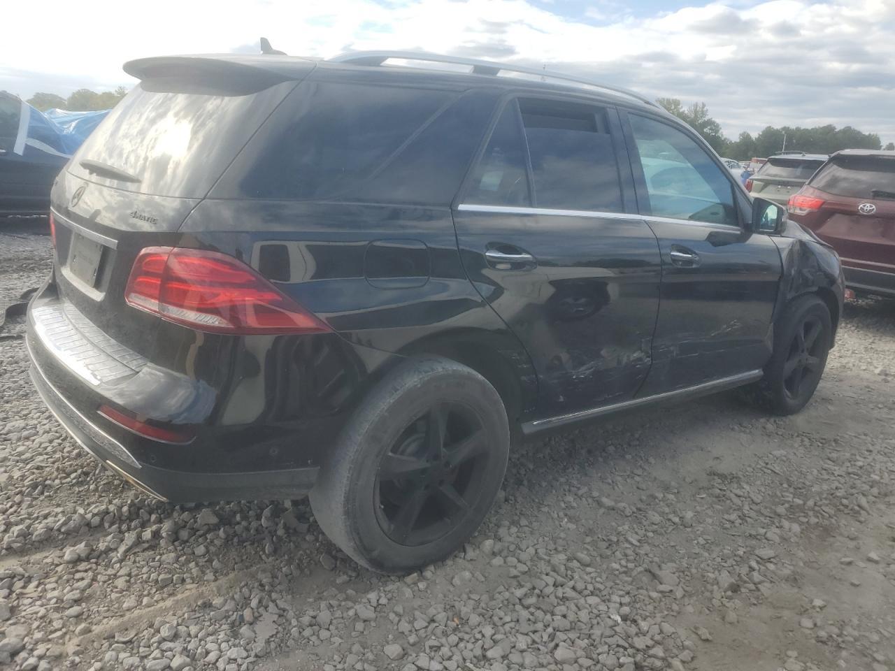 2017 Mercedes-Benz Gle 350 - Фото 3