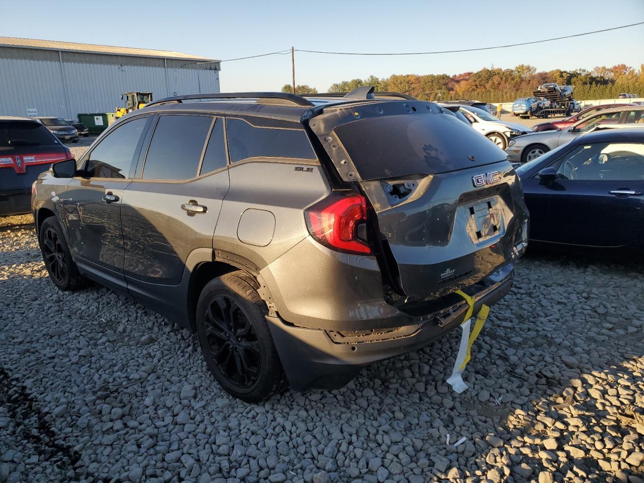 2020 GMC Terrain Sle - Image 2