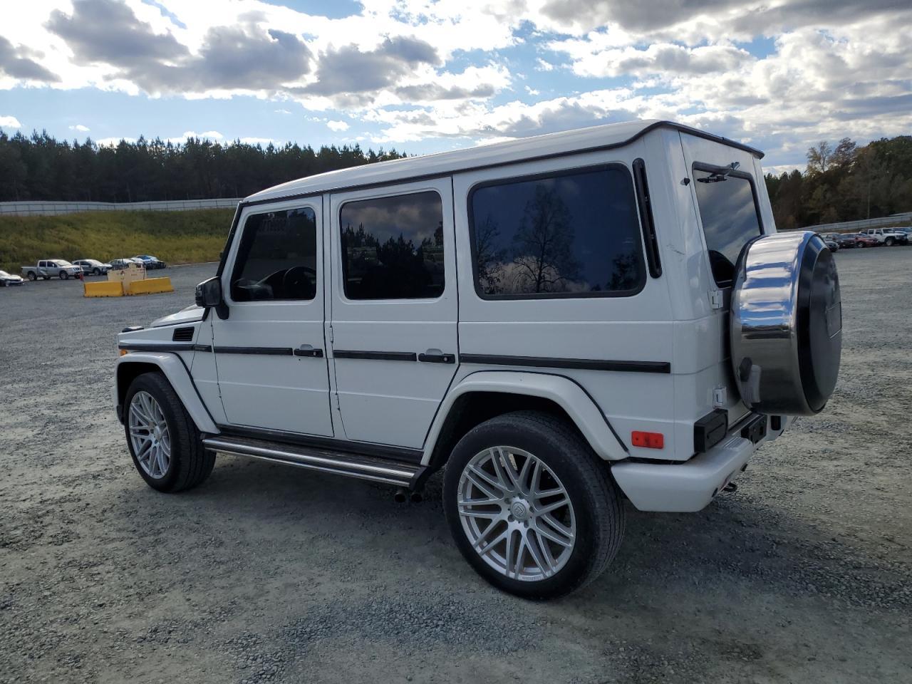 2003 Mercedes-Benz G 500 - Image 2