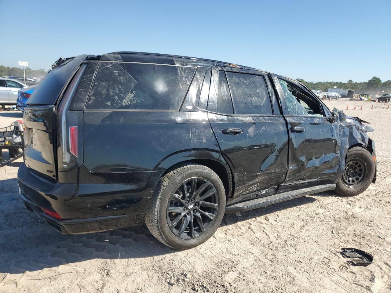 2024 Cadillac Escalade Sport Platinum - Image 3