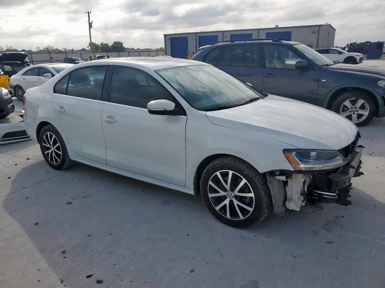 2017 Volkswagen Jetta Se - Фото 4