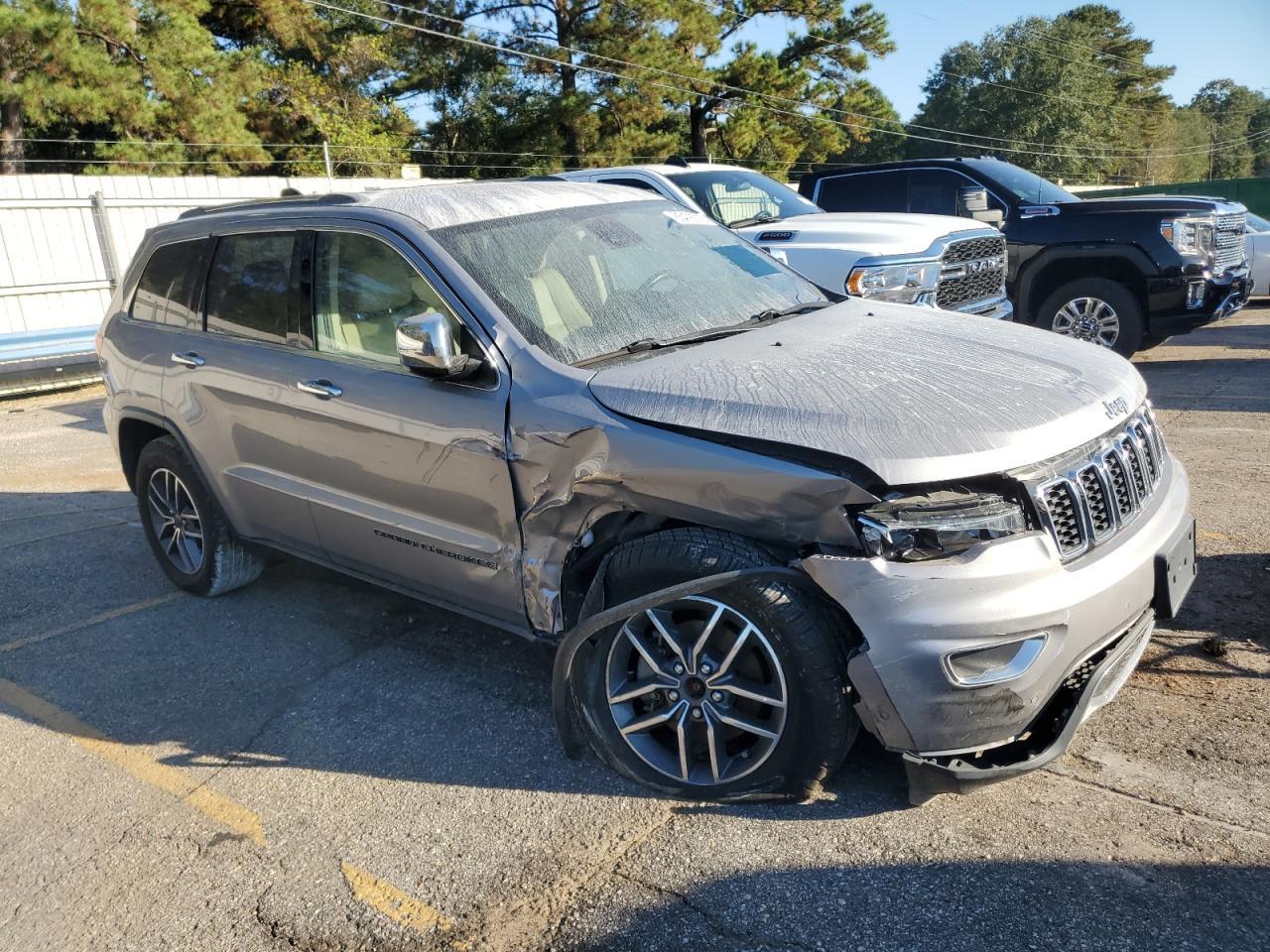 2019 Jeep Grand Cherokee Limited - Image 4