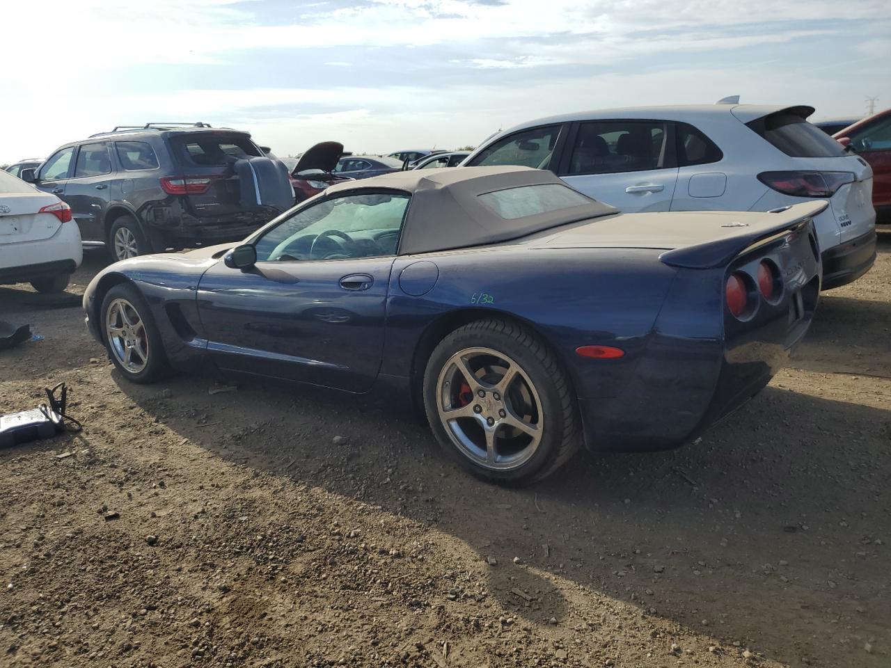 2004 Chevrolet Corvette - Фото 2