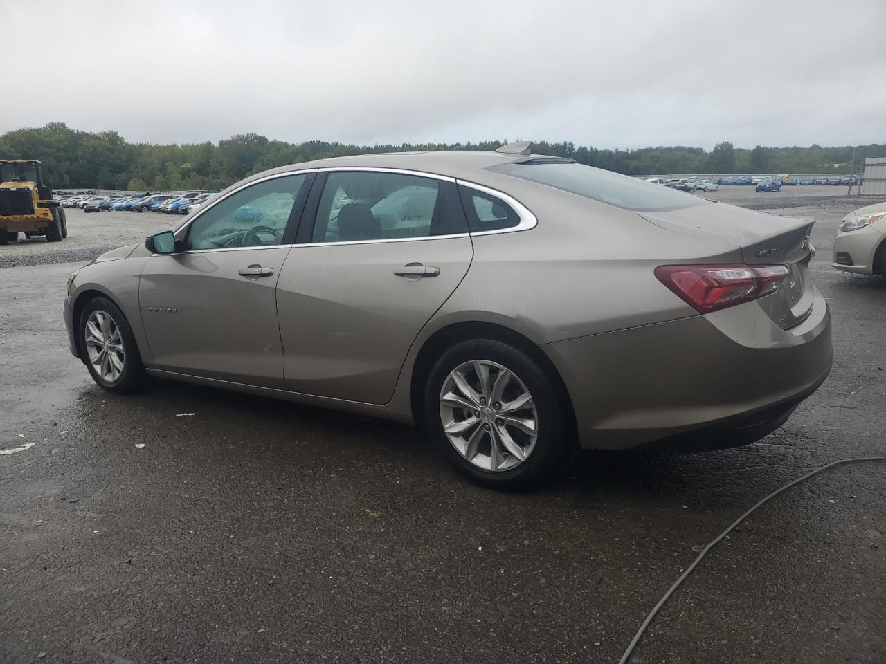 2022 Chevrolet Malibu Lt - Фото 2