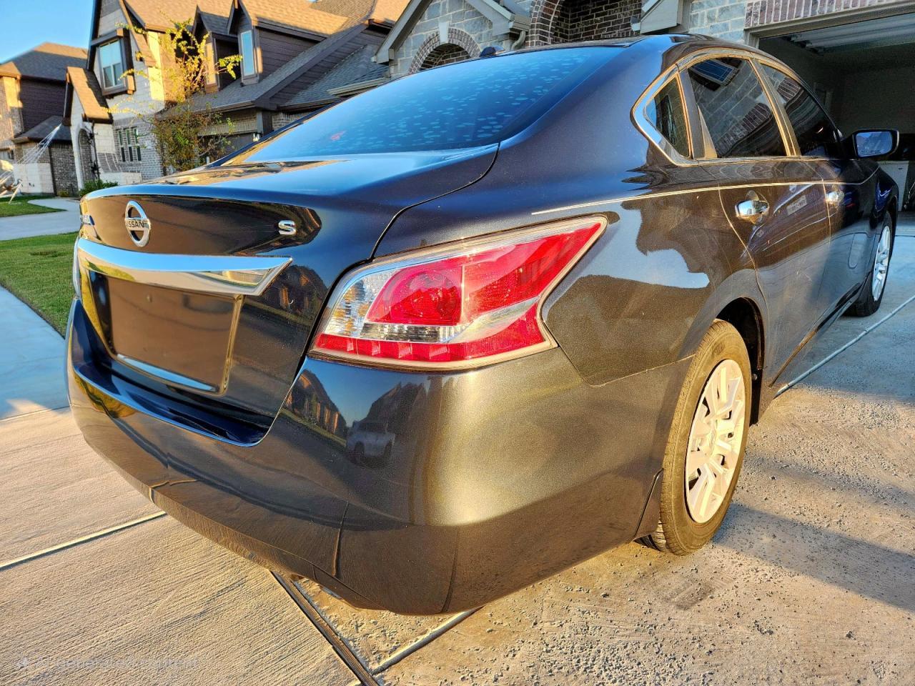 2015 Nissan Altima 2.5 - Image 4