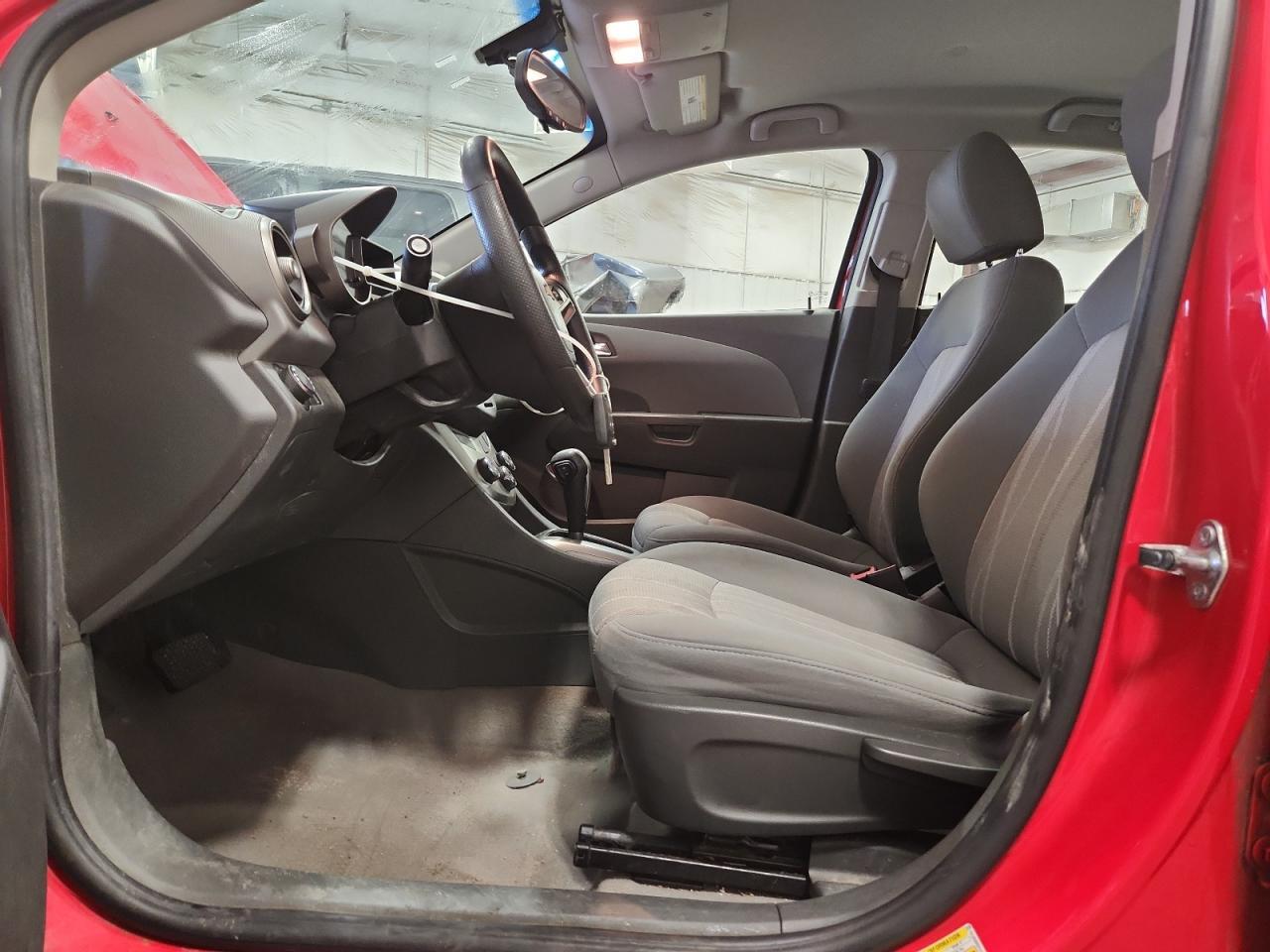 2015 Chevrolet Sonic Lt - Фото 7