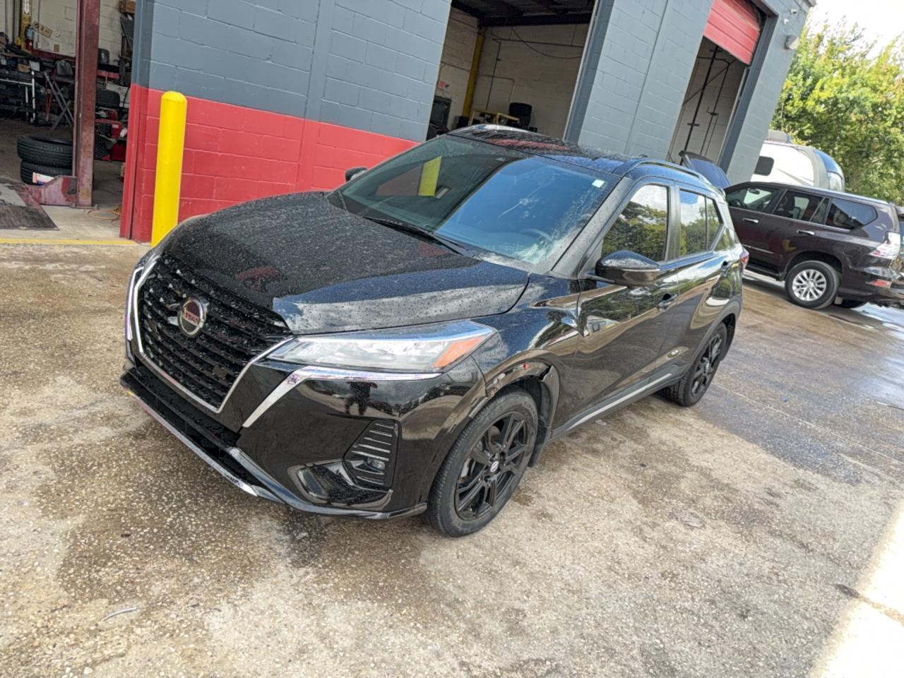 2021 Nissan Kicks Sr - Фото 2