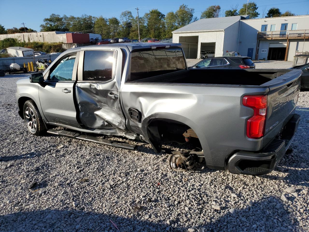 2021 Chevrolet Silverado K1500 Rst - Фото 2
