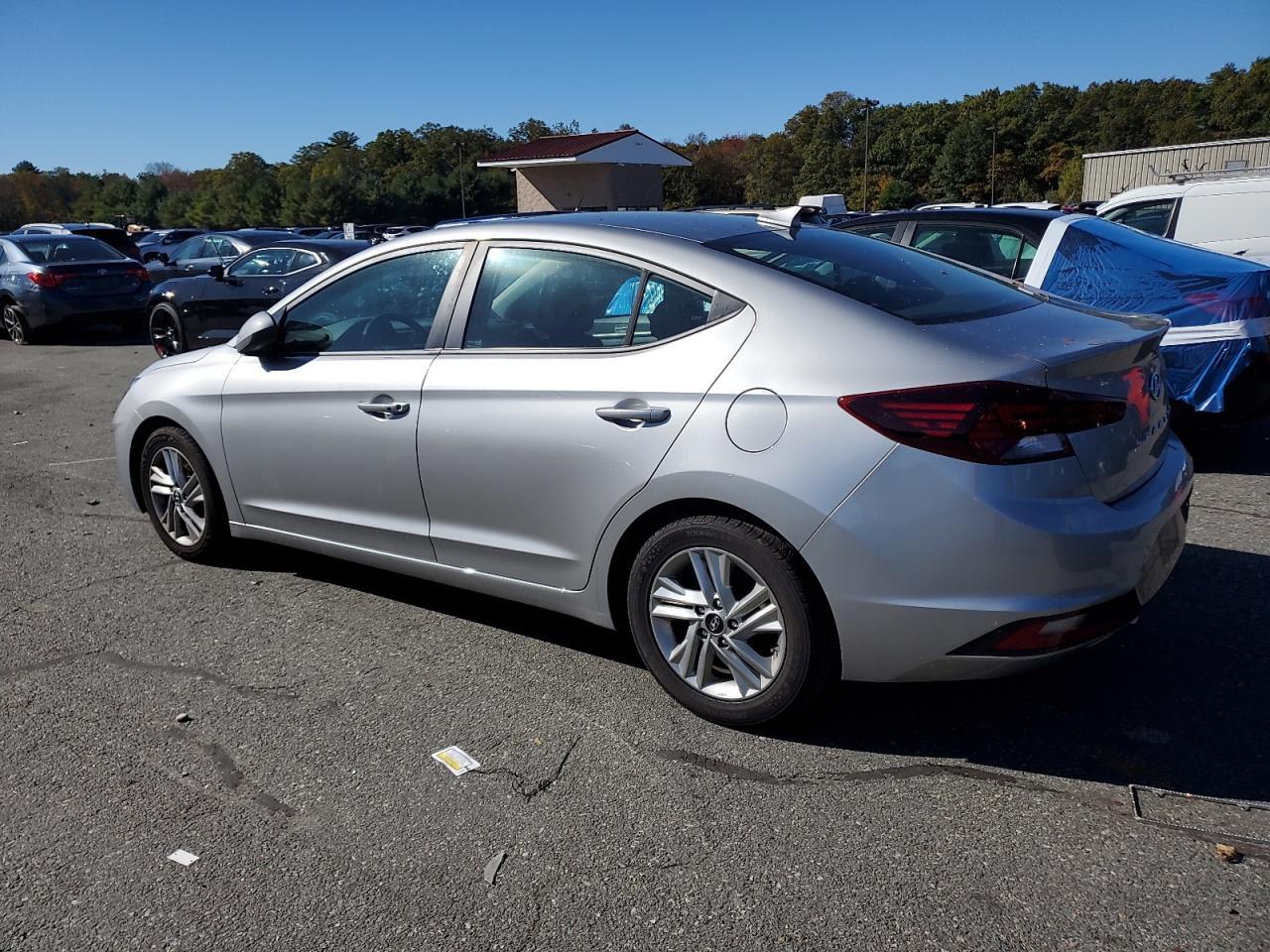 2020 Hyundai Elantra Sel - Фото 2