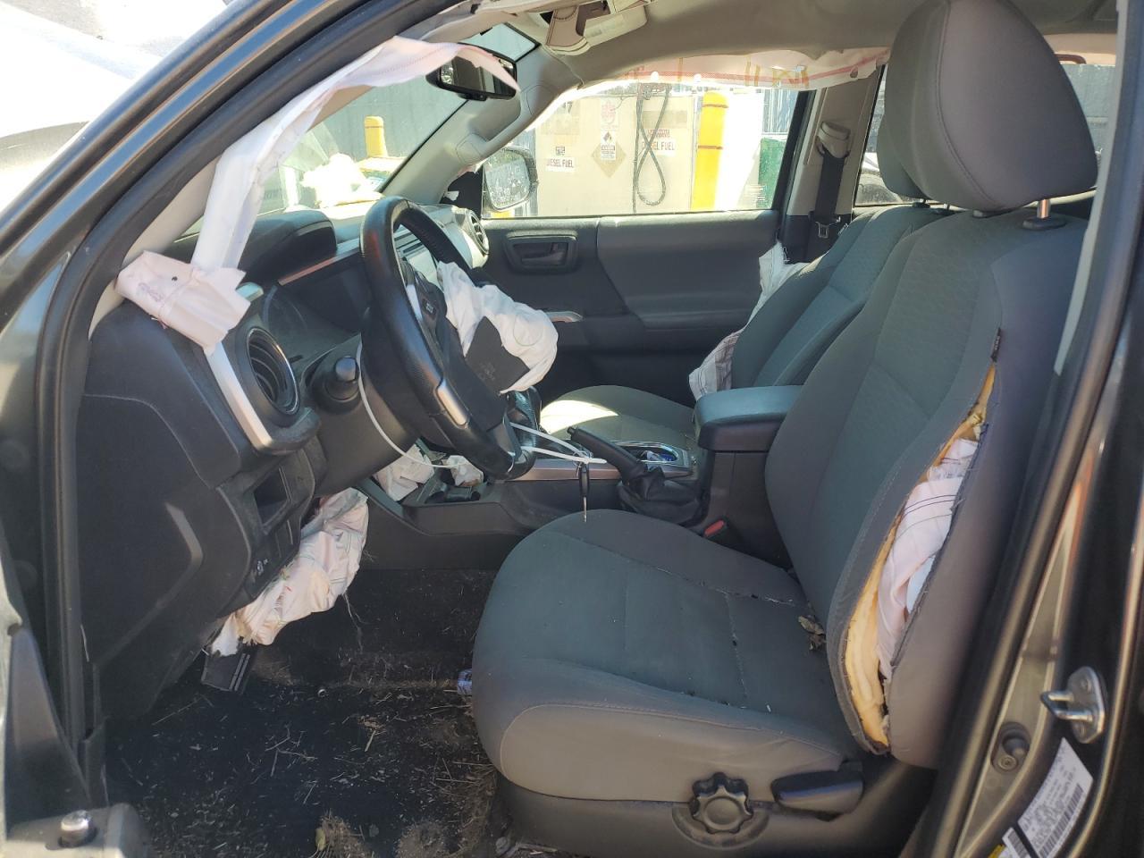 2016 Toyota Tacoma Double Cab - Image 7