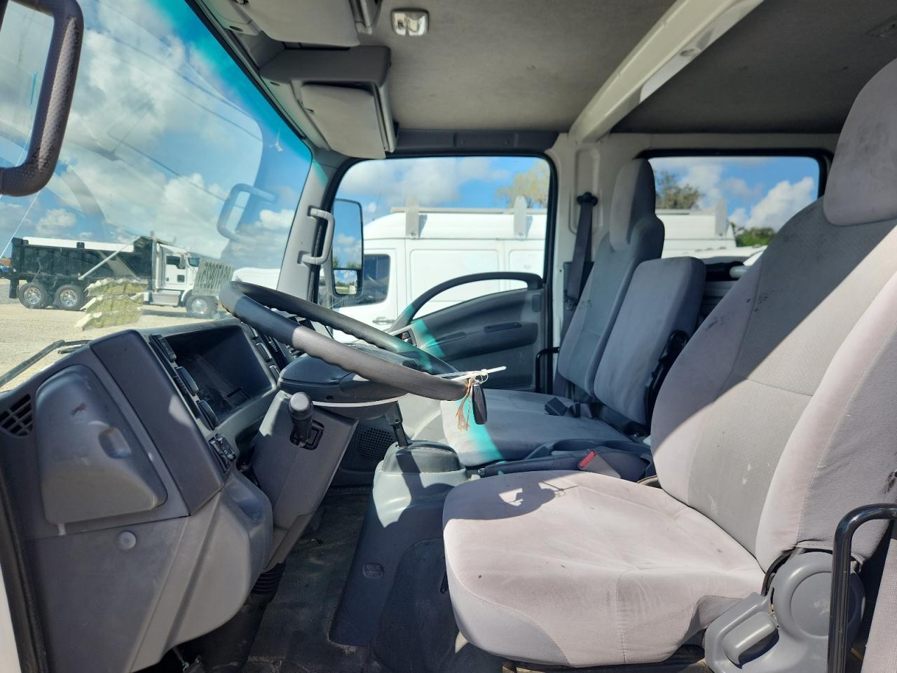 2021 Isuzu Npr Hd Truck Cab And Chassis - Image 7