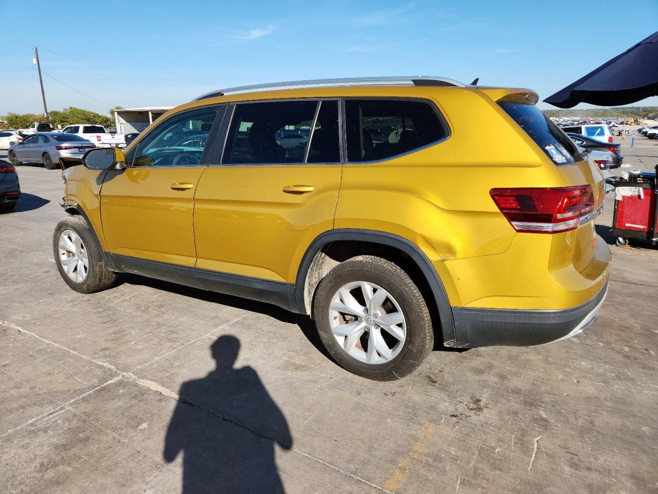 2018 Volkswagen Atlas S - Image 2
