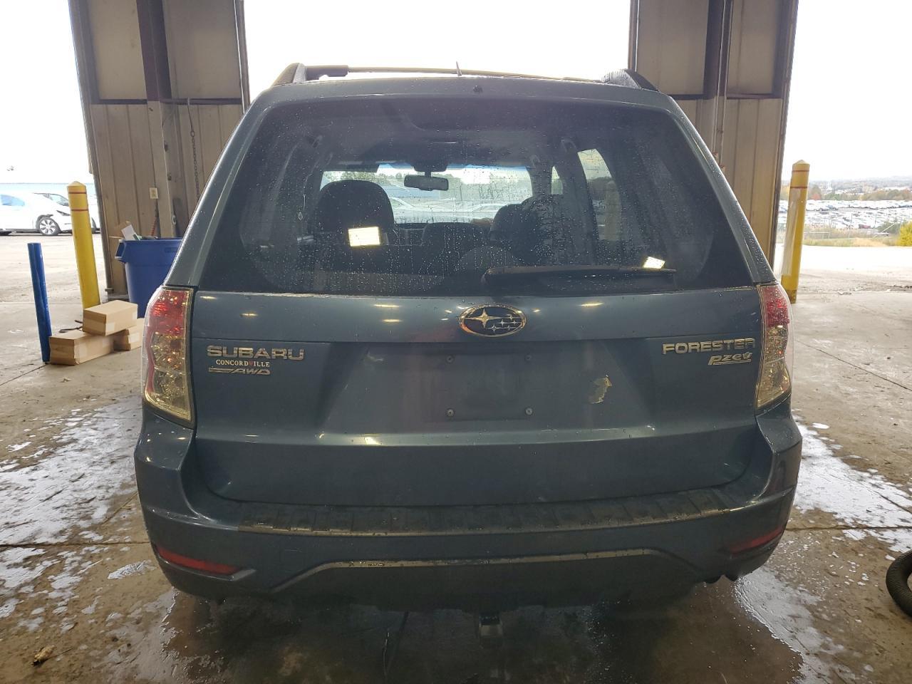 2010 Subaru Forester 2.5X Premium - Фото 6