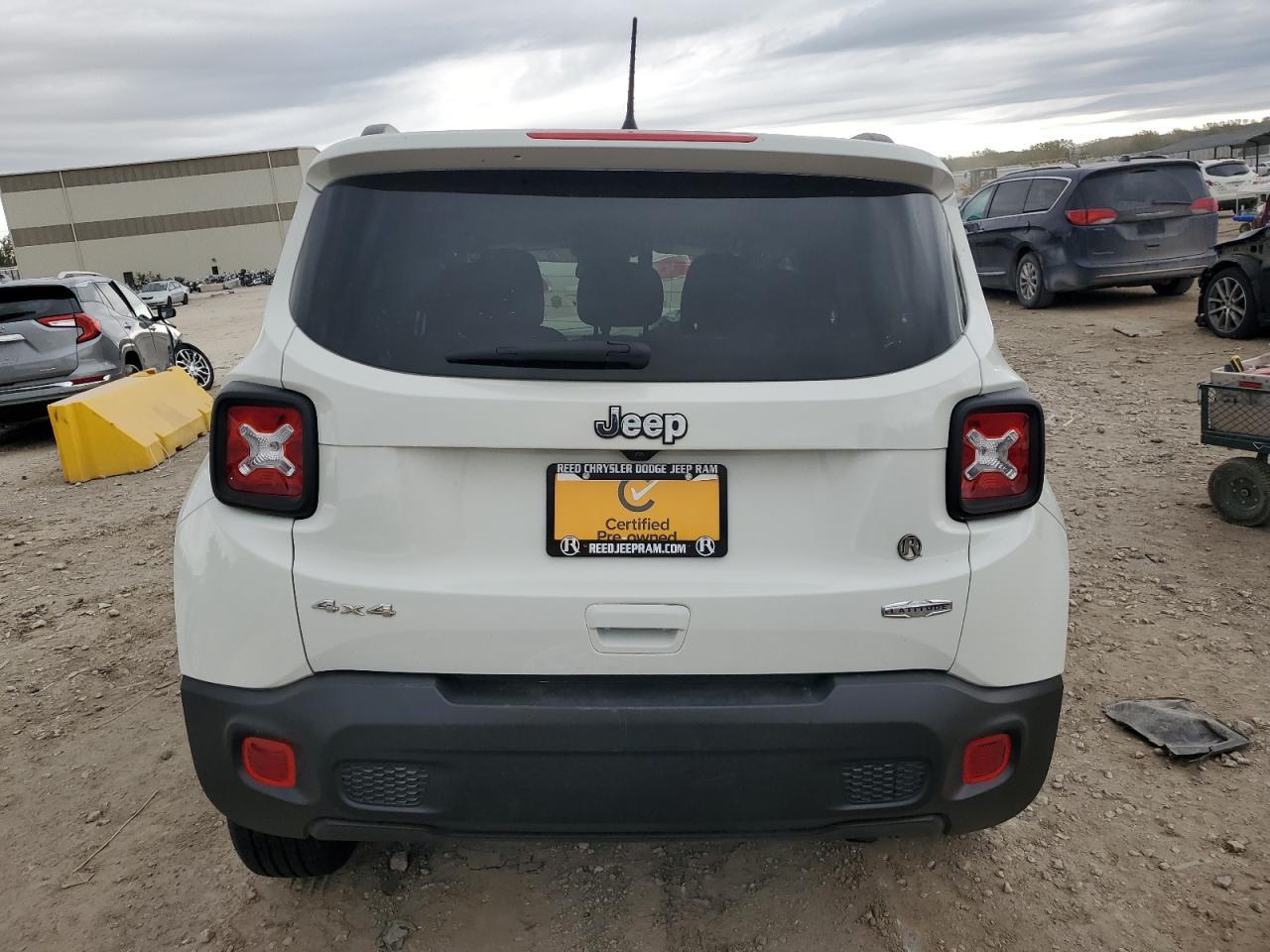 2022 Jeep Renegade Latitude - Фото 6