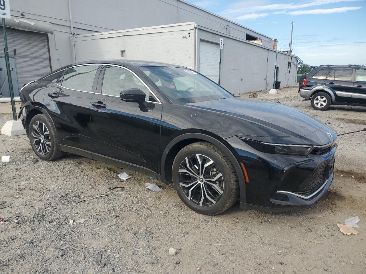 2023 Toyota Crown Xle - Image 4