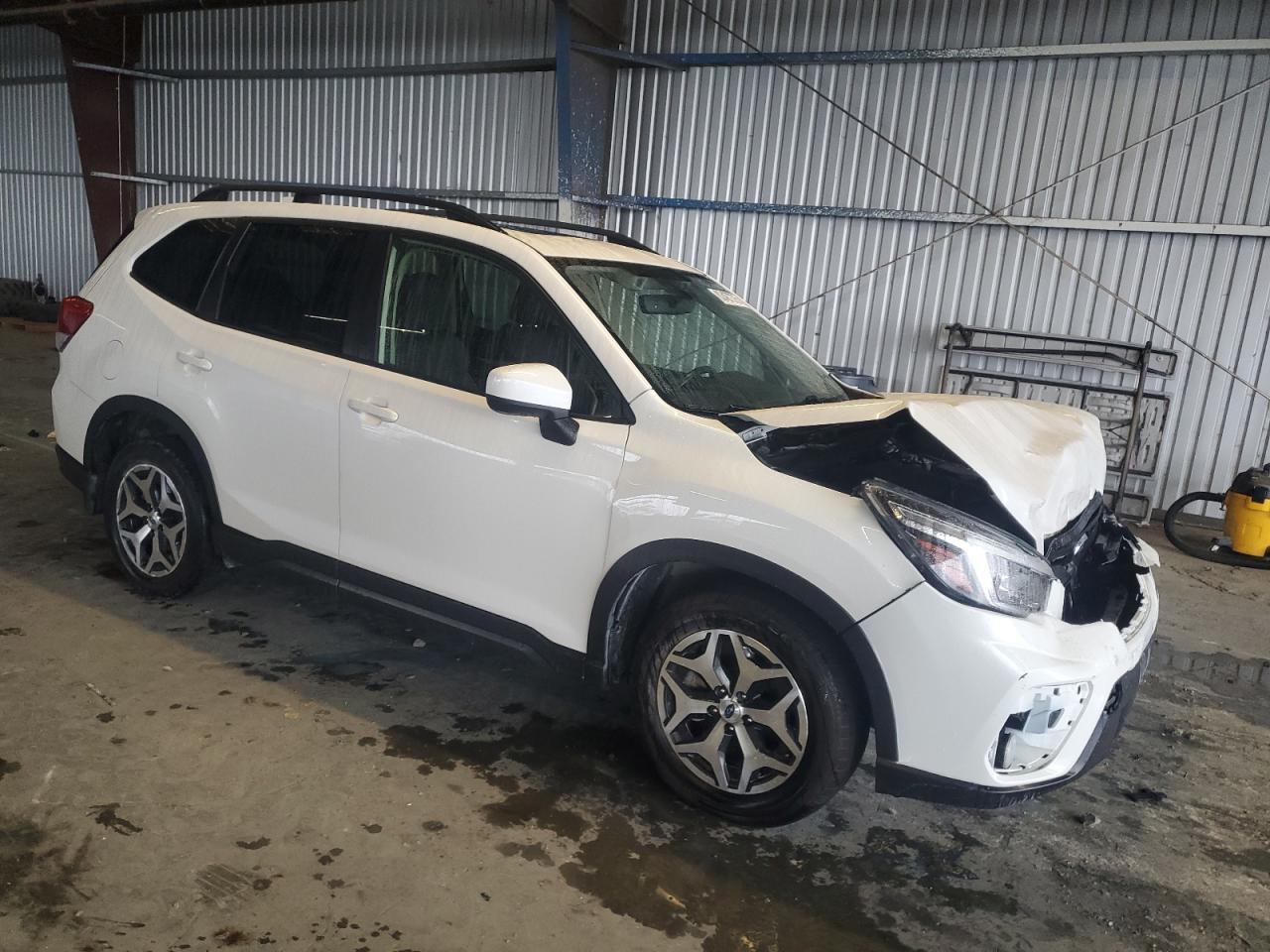 2021 Subaru Forester Premium - Фото 4