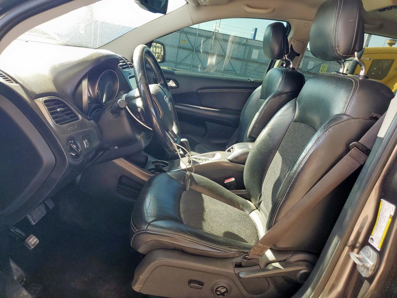 2017 Dodge Journey Crossroad - Image 7