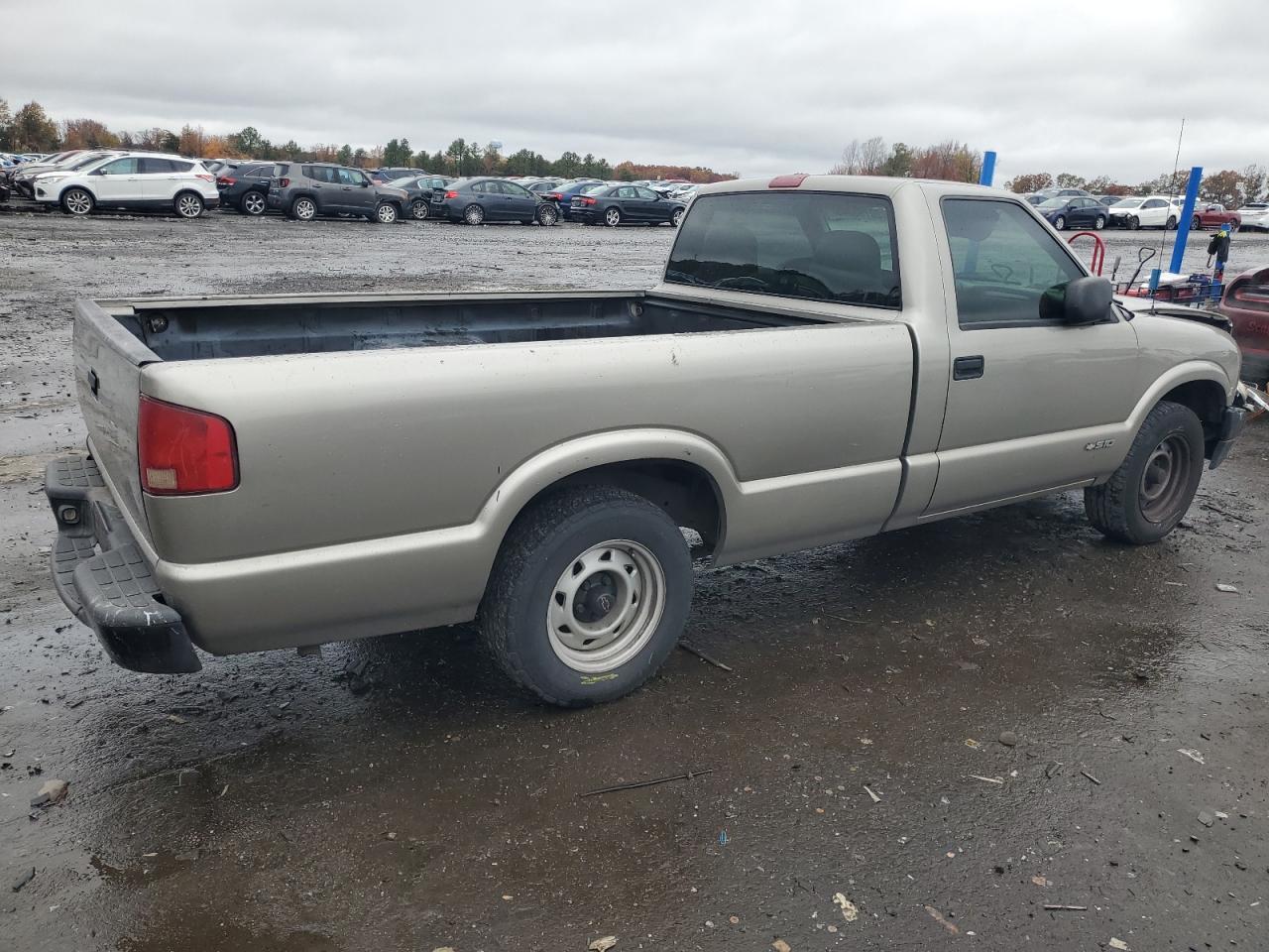 2002 Chevrolet S Truck S10 - Фото 3
