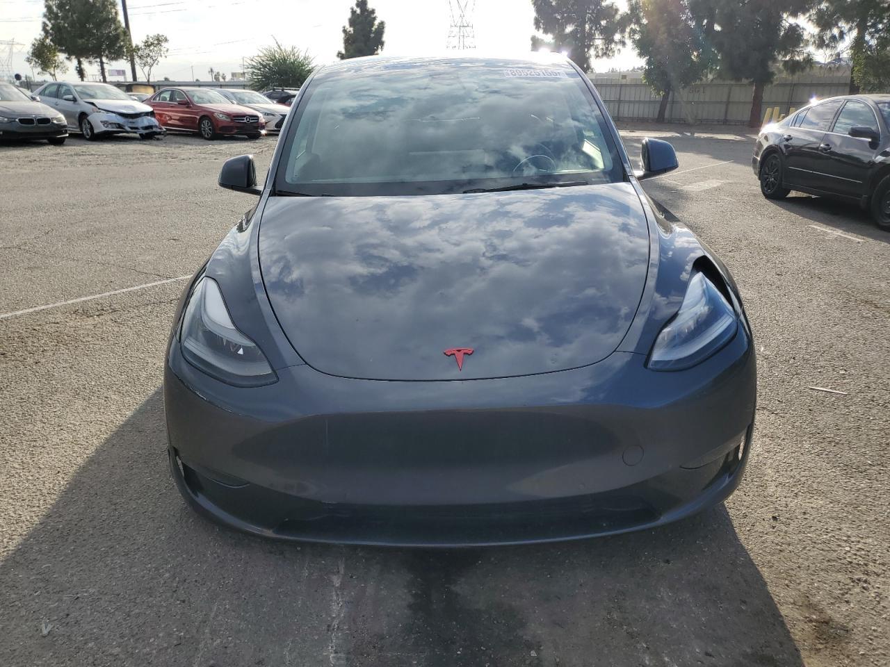 2022 Tesla Model Y - Фото 5