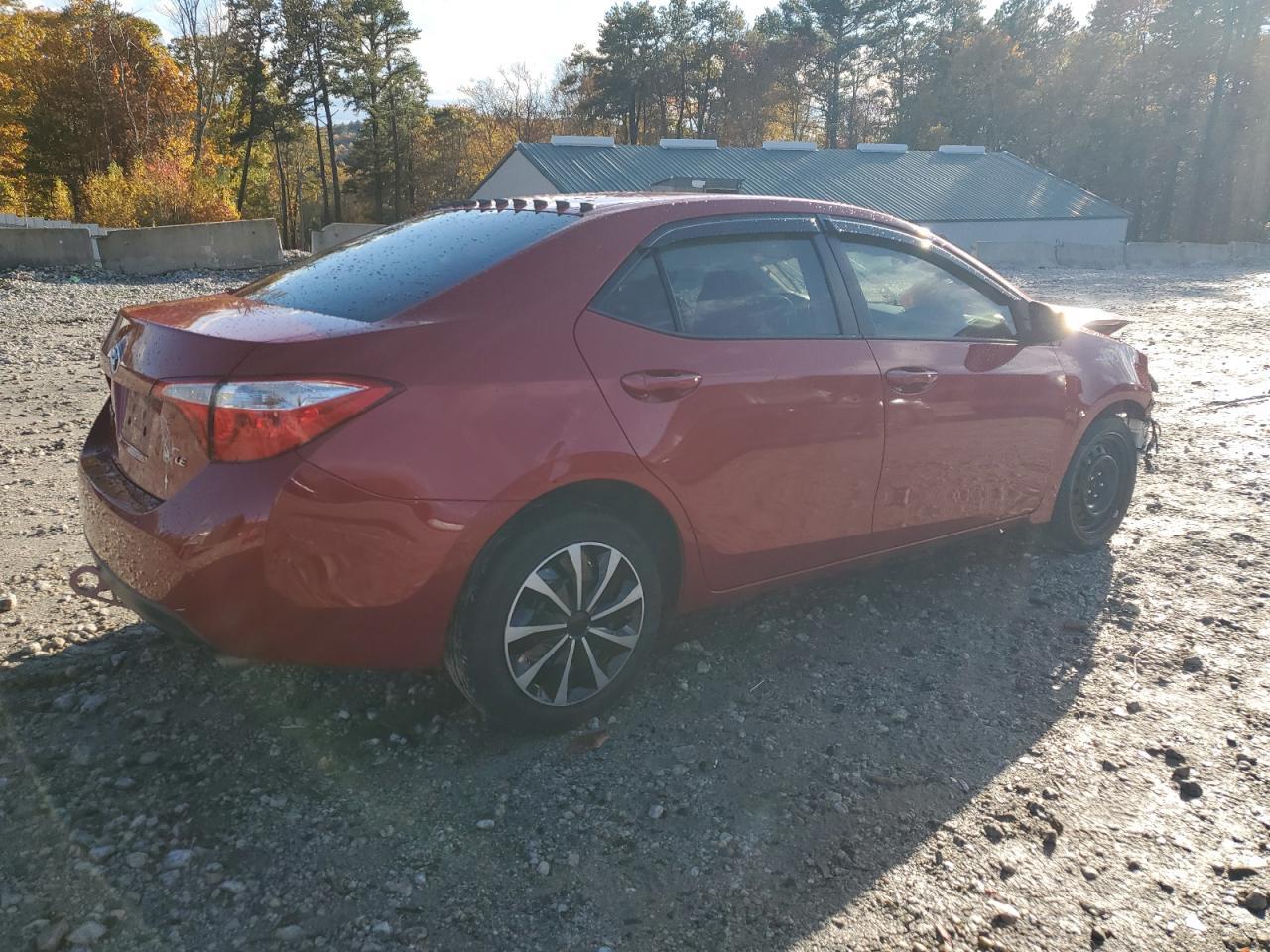 2015 Toyota Corolla Le - Фото 3