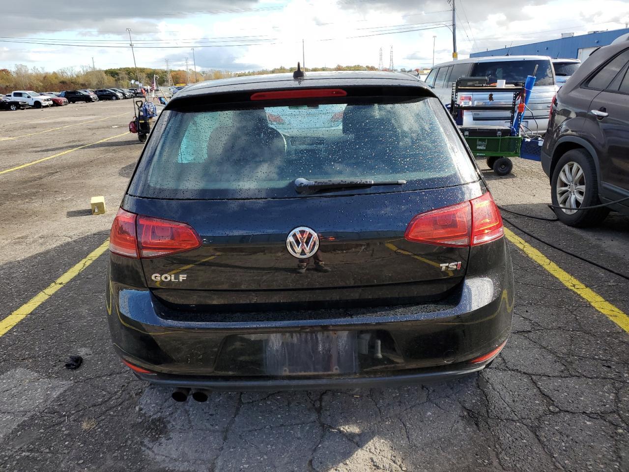 2016 Volkswagen Golf S/Se - Image 6