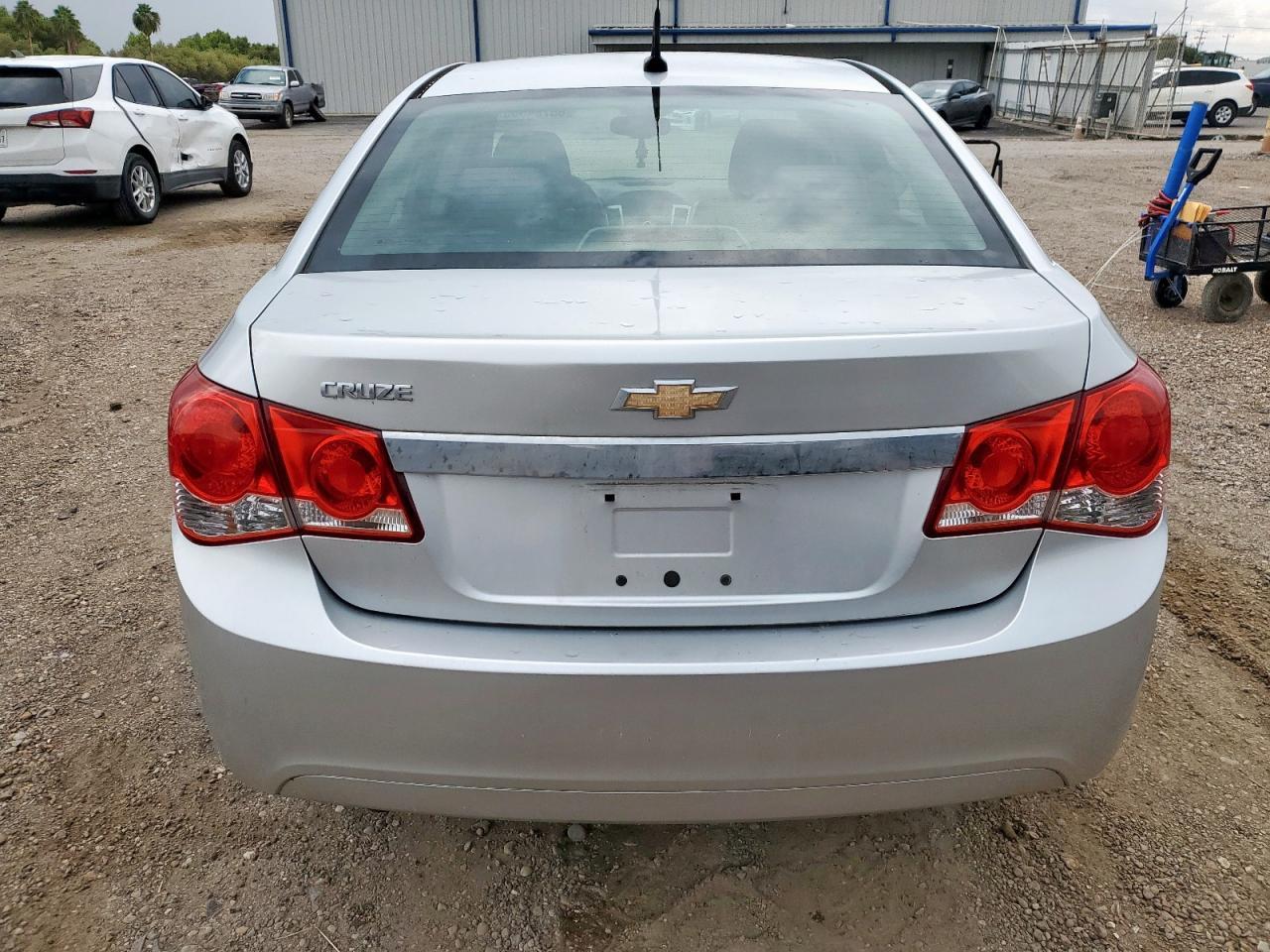 2010 Chevrolet Cruze Ls - Image 6