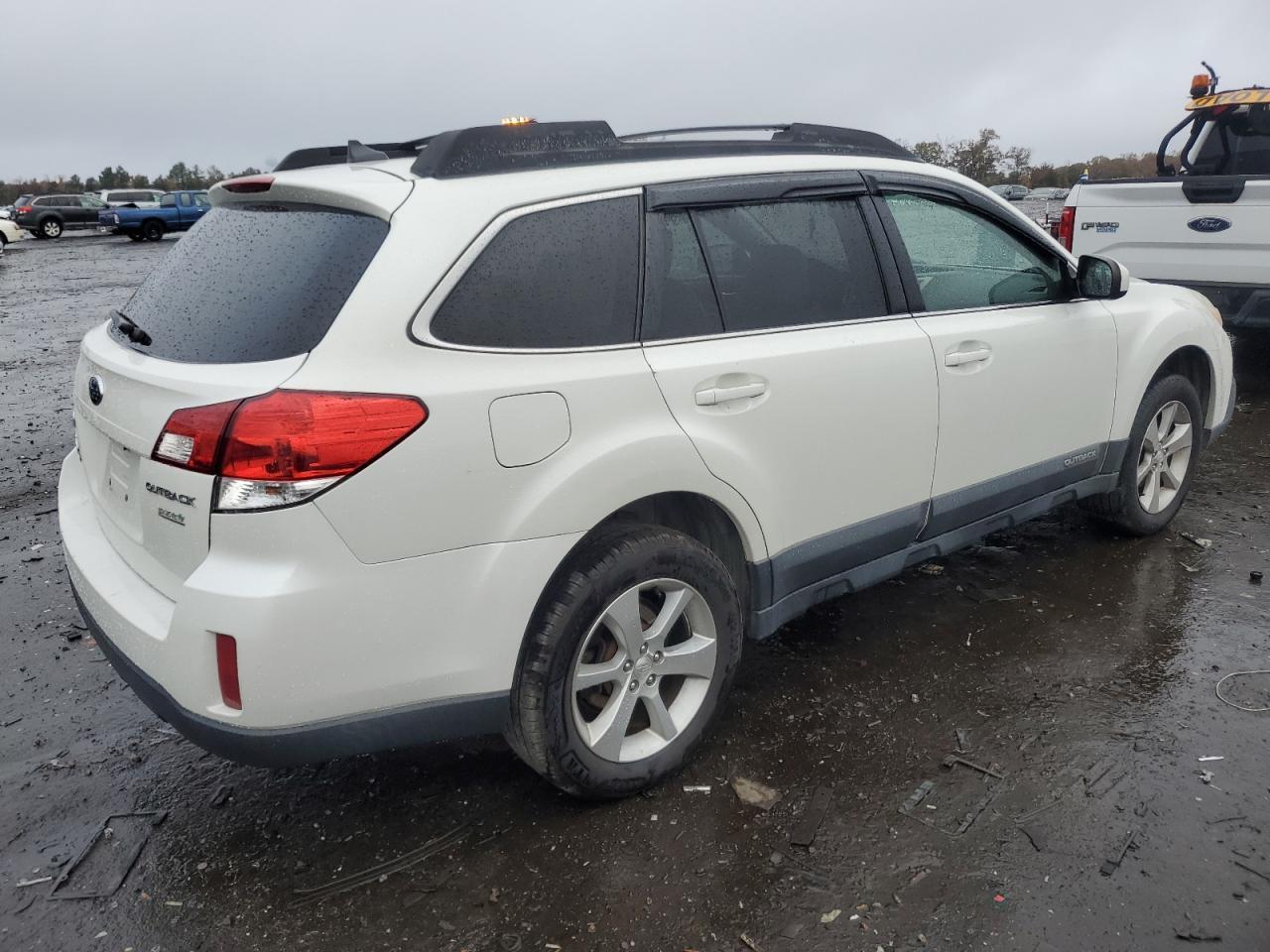 2013 Subaru Outback 2.5I Limited - Фото 3