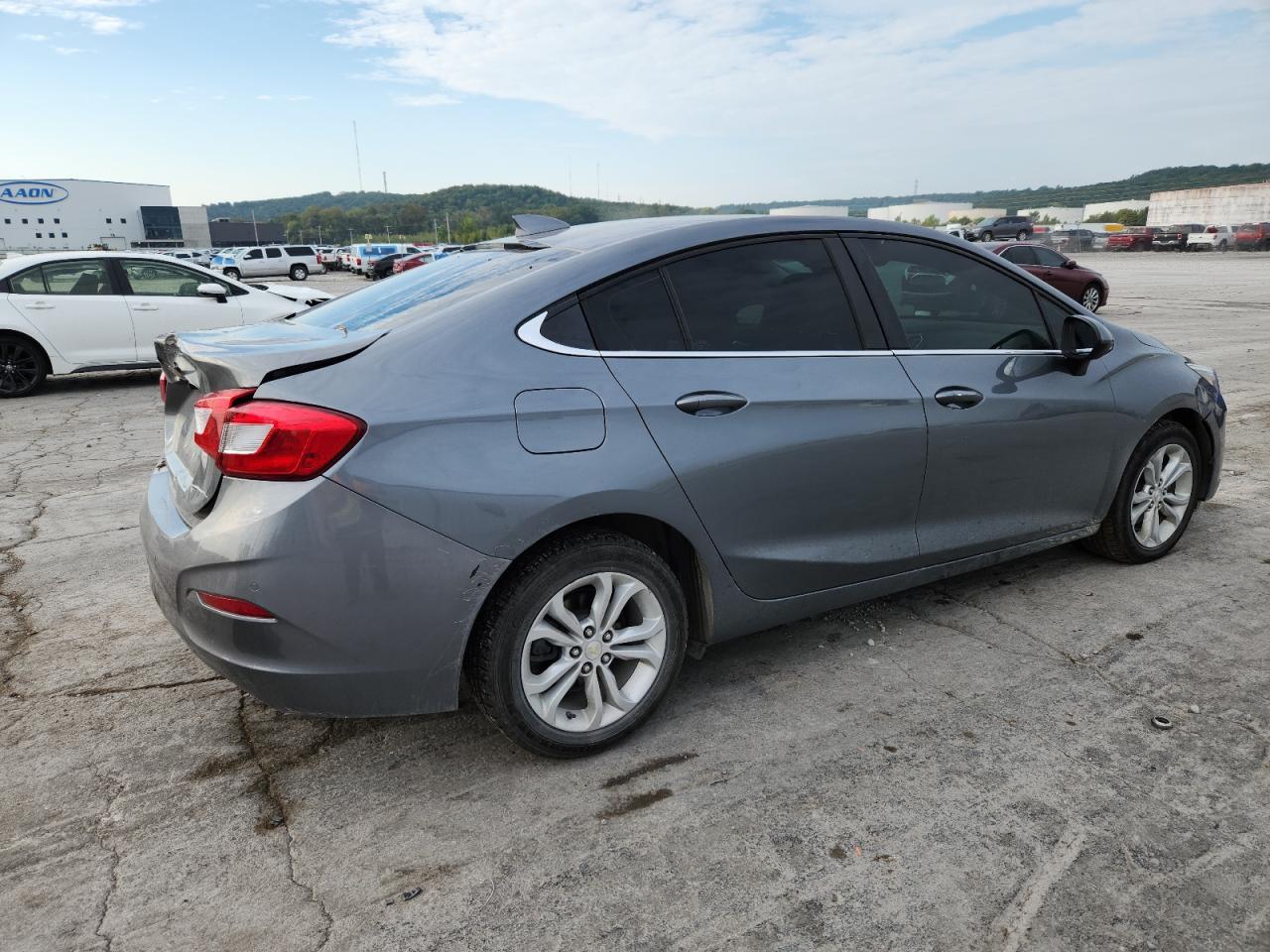 2019 Chevrolet Cruze Lt - Image 3