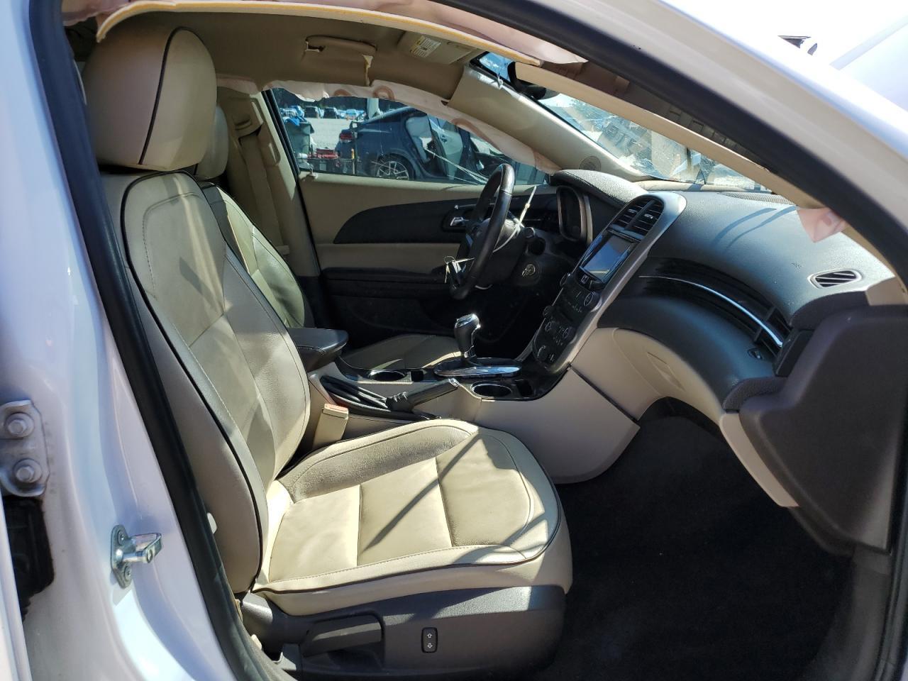 2015 Chevrolet Malibu 2Lt - Image 7